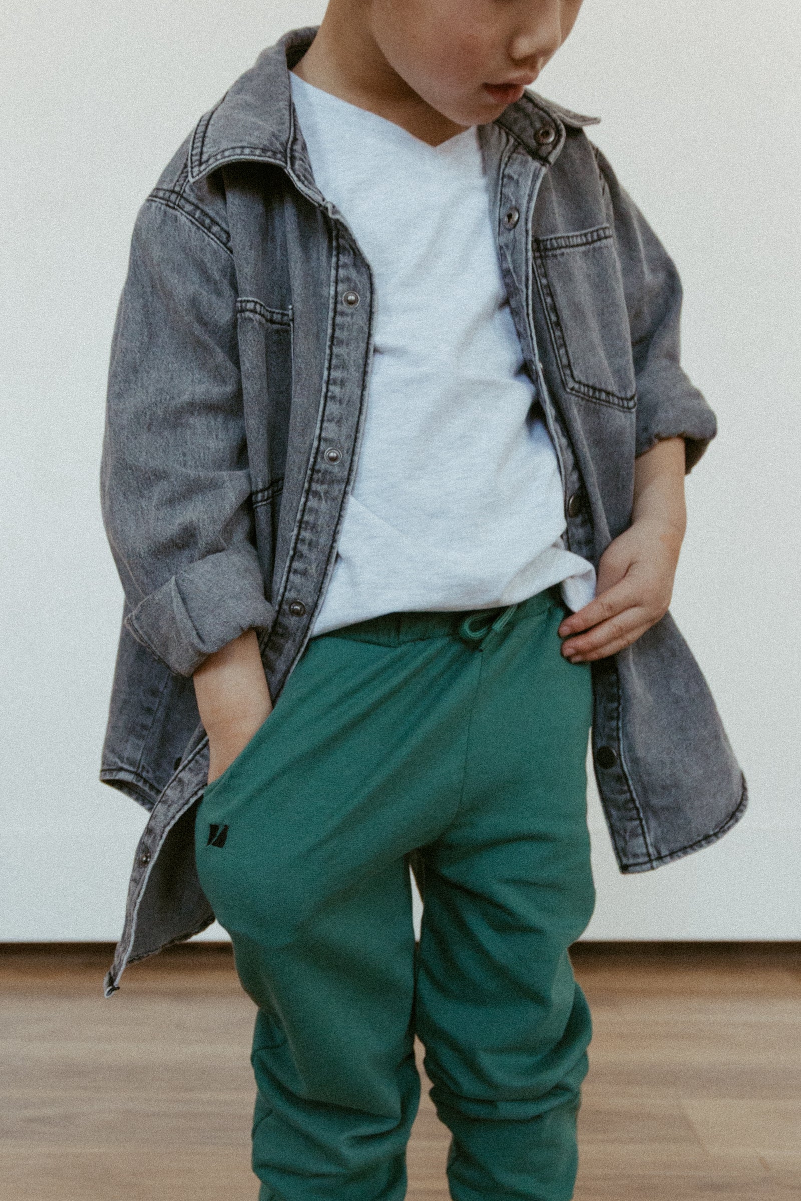 V-Neck Signature Tee | Pure White