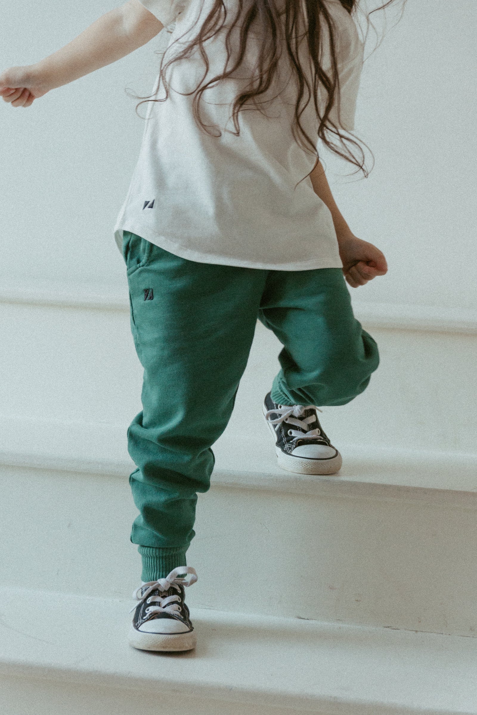 V-Neck Signature Tee | Pure White