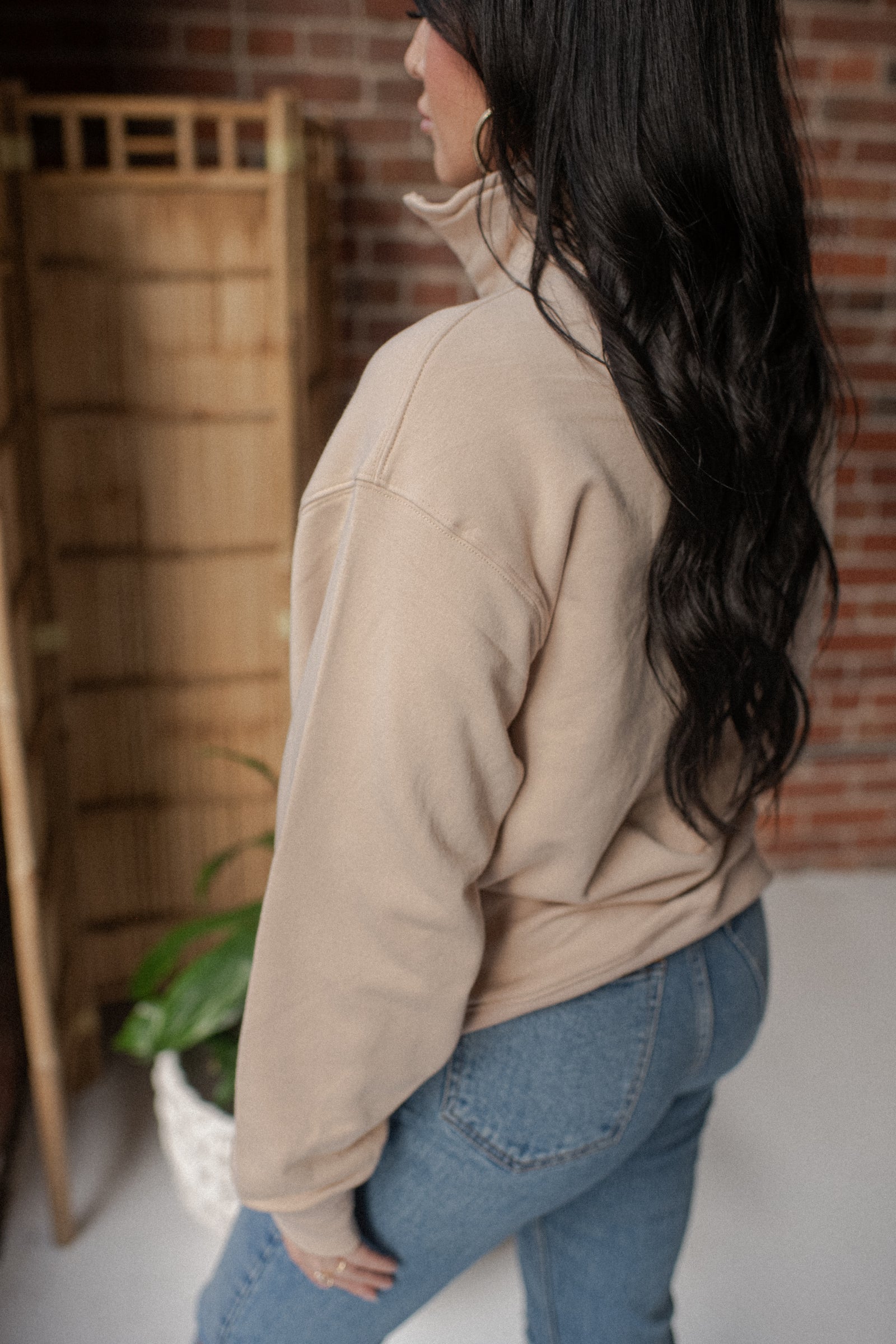 Cascade Quarter Zip Sweatshirt | Adult | Mushroom