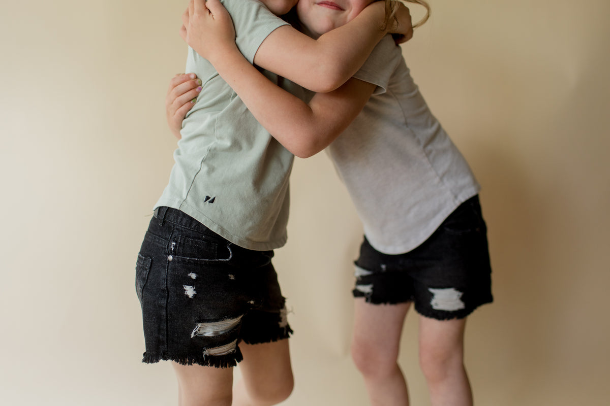 Heritage Classic Cut Off Shorts | Black Denim